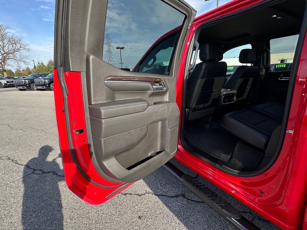 Used 2023 GMC Sierra 1500 Elevation image 18
