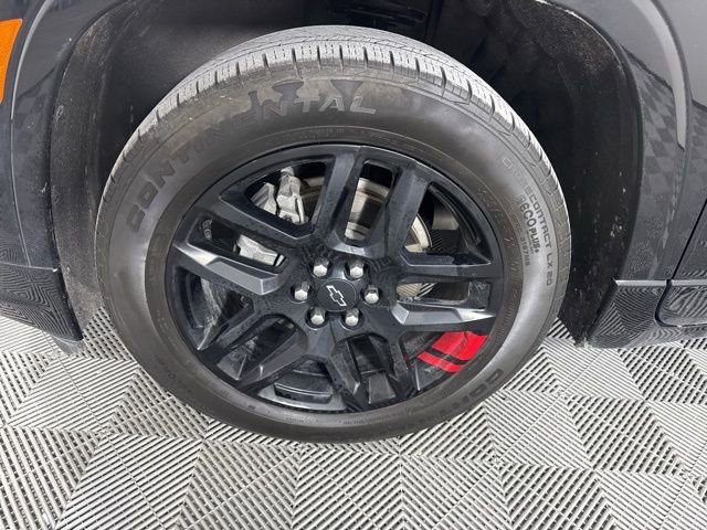 Used 2023 Chevrolet Traverse Premier w/ Redline Edition image 9