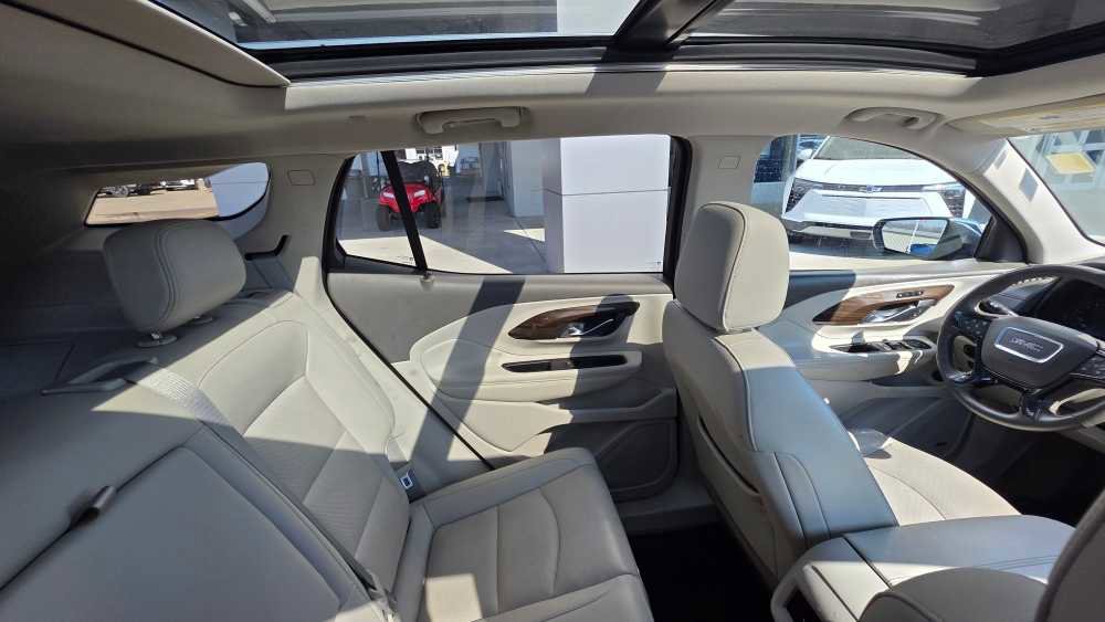 Used 2019 GMC Terrain Denali w/ Advanced Safety Package image 24