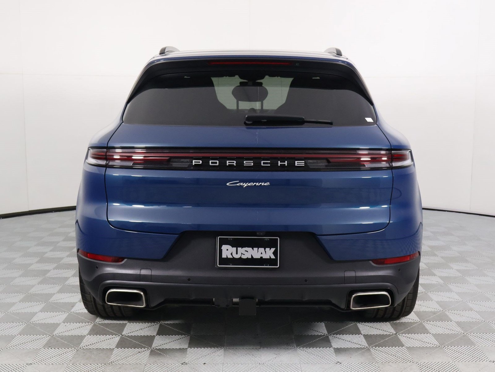 Certified 2026 Porsche Cayenne AWD/4WD image 6