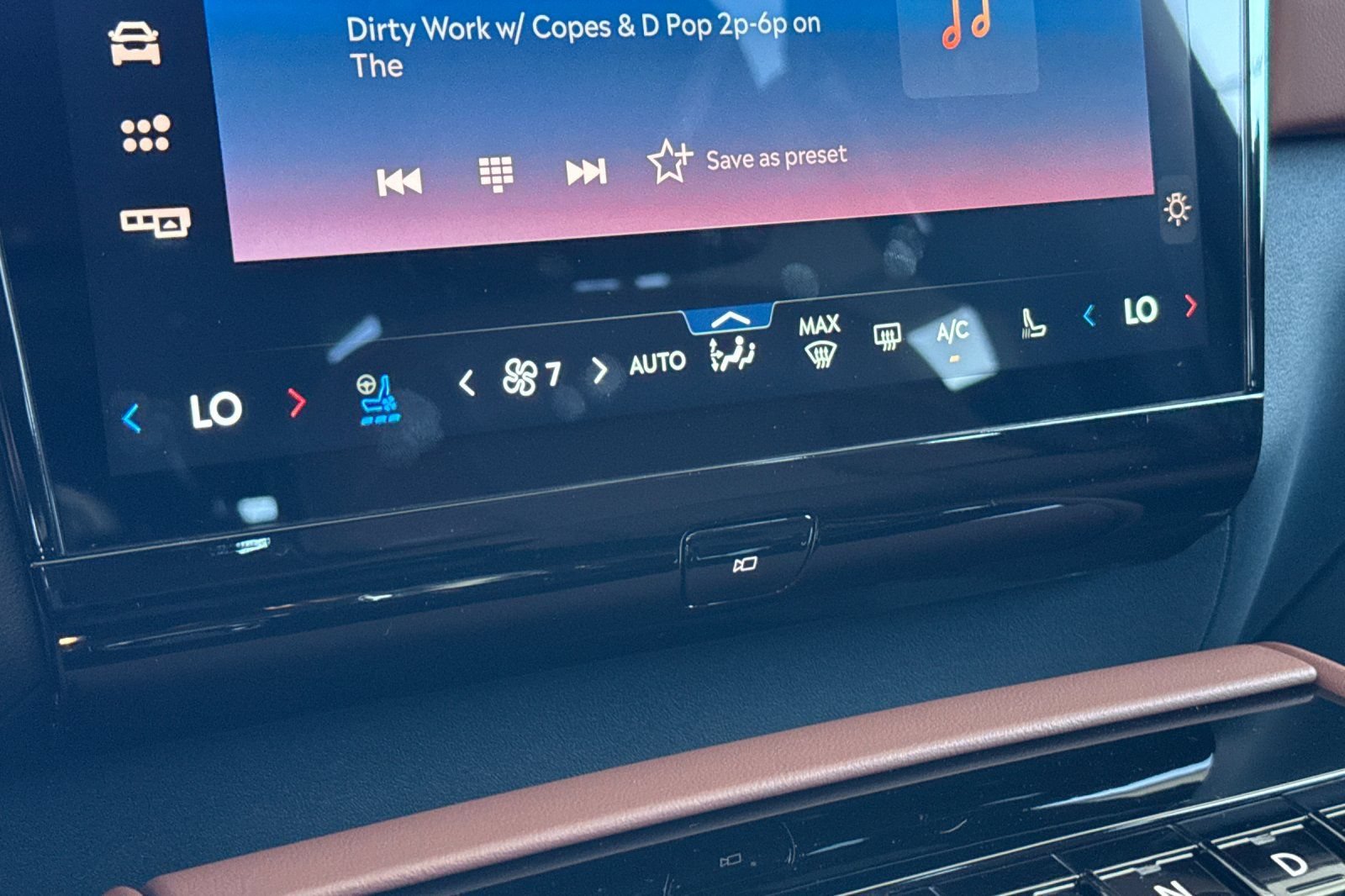 New 2026 Lincoln Navigator L Reserve AWD/4WD image 17