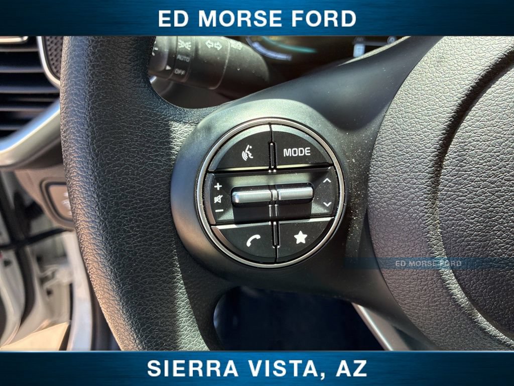 Certified 2025 Kia Soul LX FWD image 23
