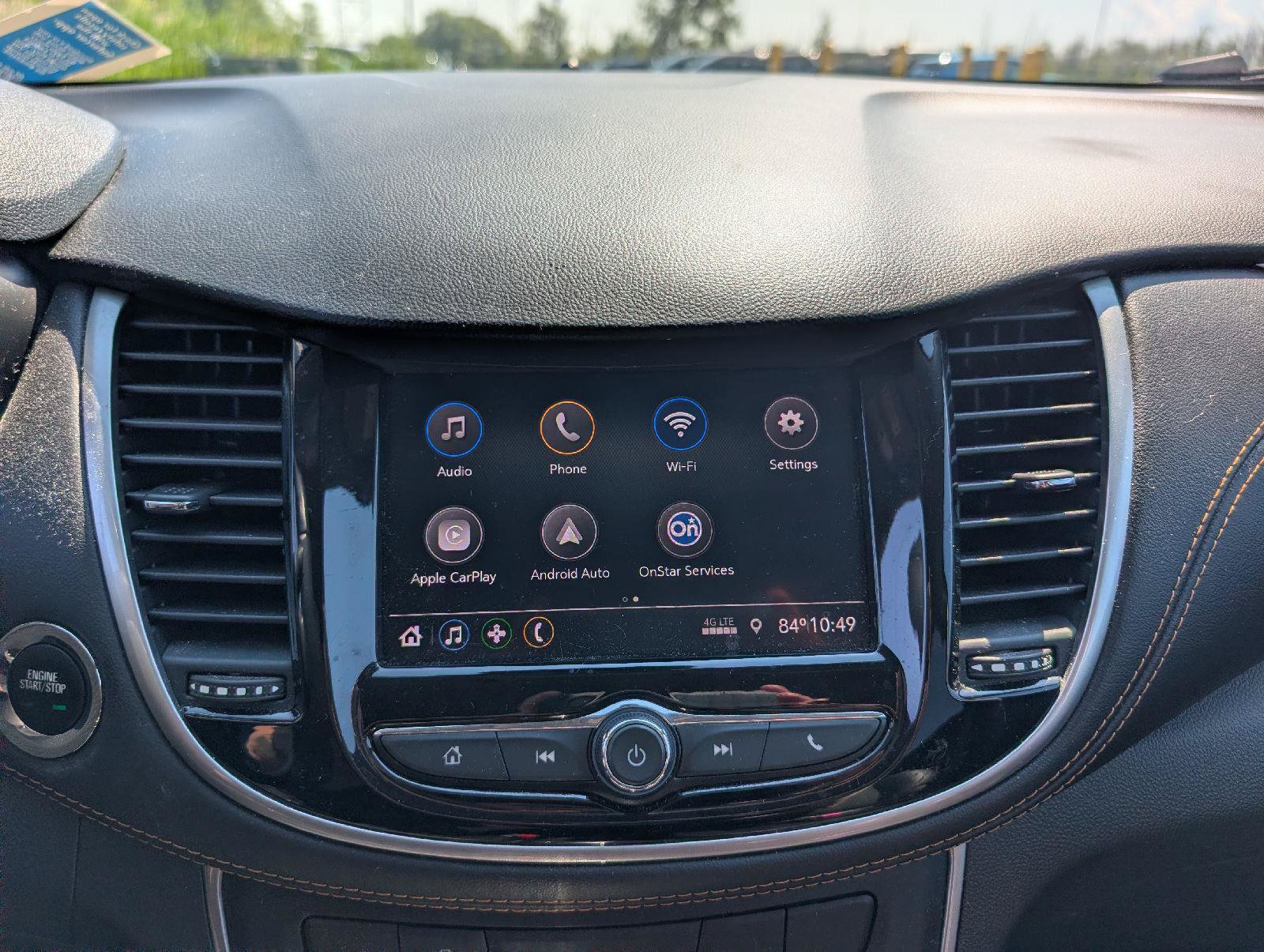 Used 2020 Chevrolet Trax LT w/ LT Convenience Package AWD/4WD image 14