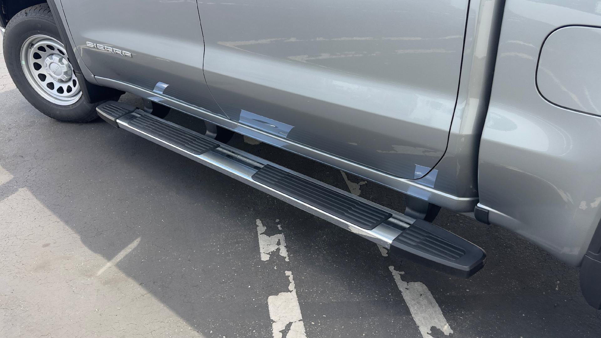 New 2026 GMC Sierra 1500 Pro AWD/4WD image 7
