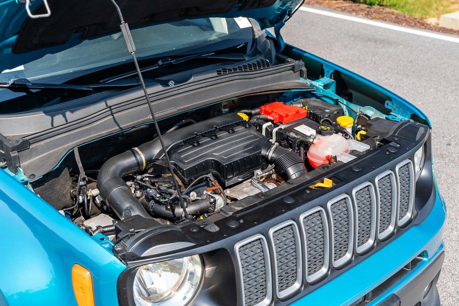 Used 2022 Jeep Renegade Latitude AWD/4WD image 20