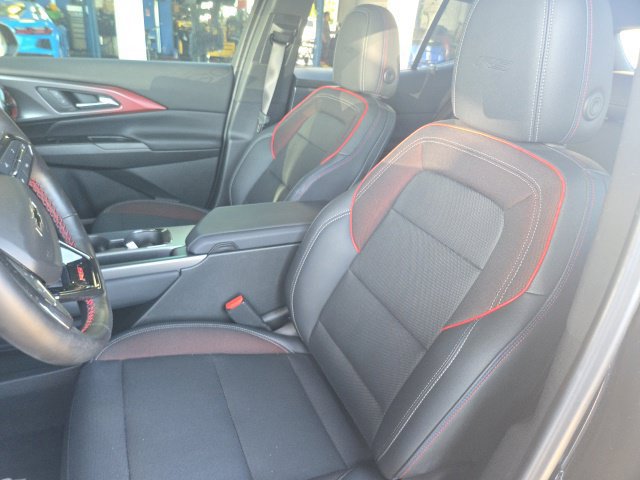 Used 2024 Chevrolet Equinox EV RS FWD image 22