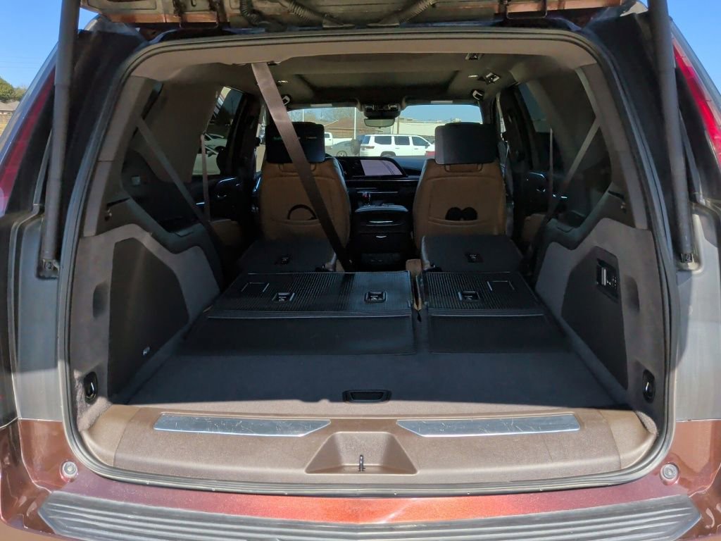 Used 2023 Cadillac Escalade Premium Luxury w/ LPO, Radiant Package image 47