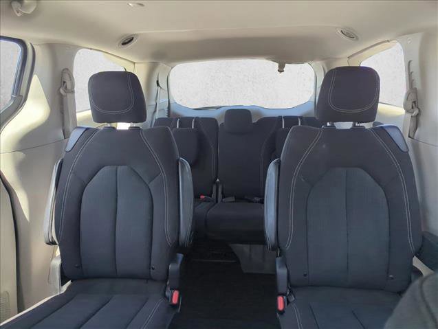 Used 2023 Chrysler Voyager LX FWD image 27