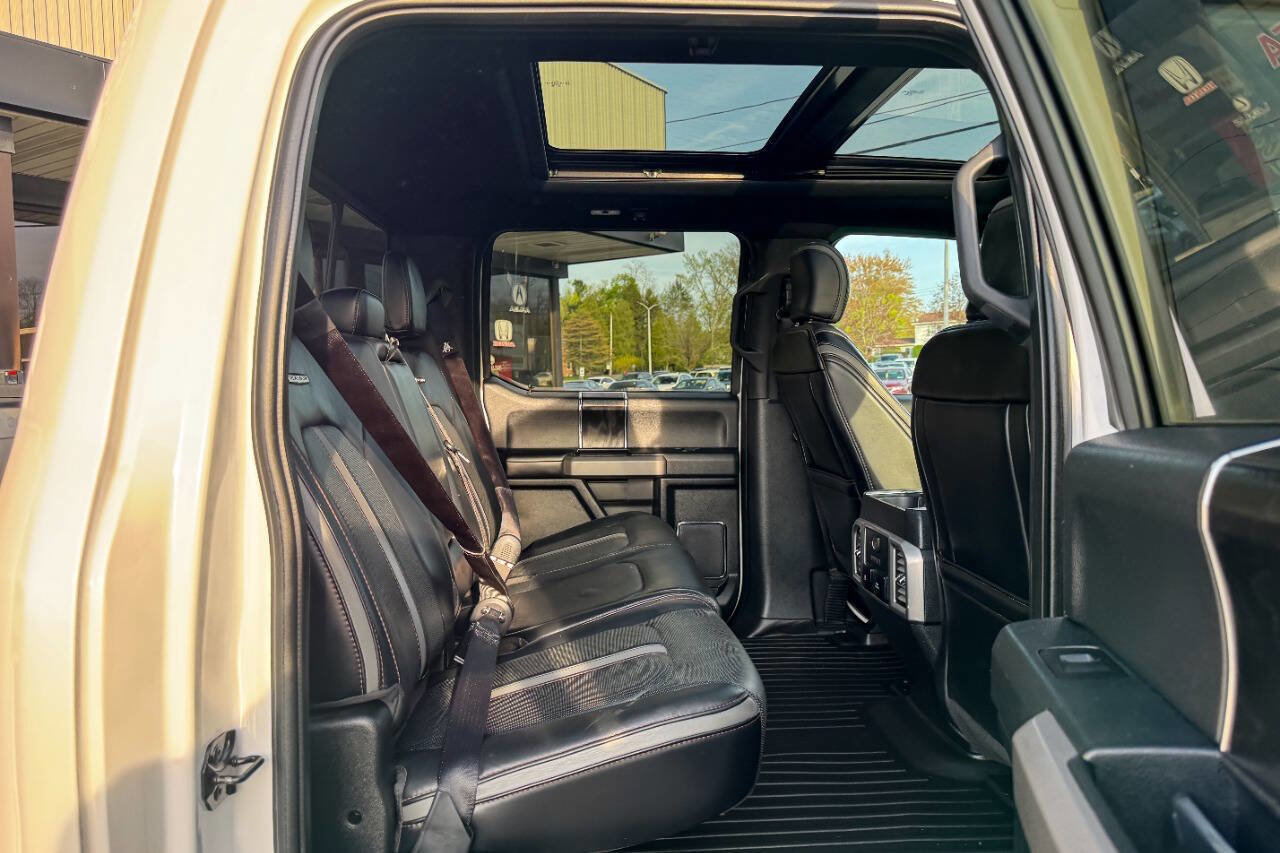 Used 2018 Ford F150 Platinum w/ Equipment Group 701A Luxury image 14