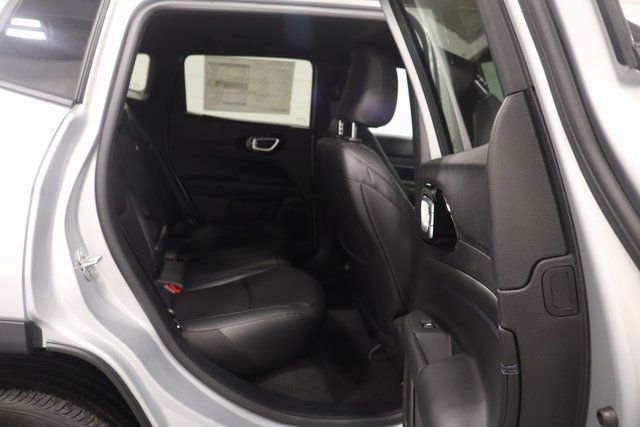 New 2026 Jeep Compass Limited image 17