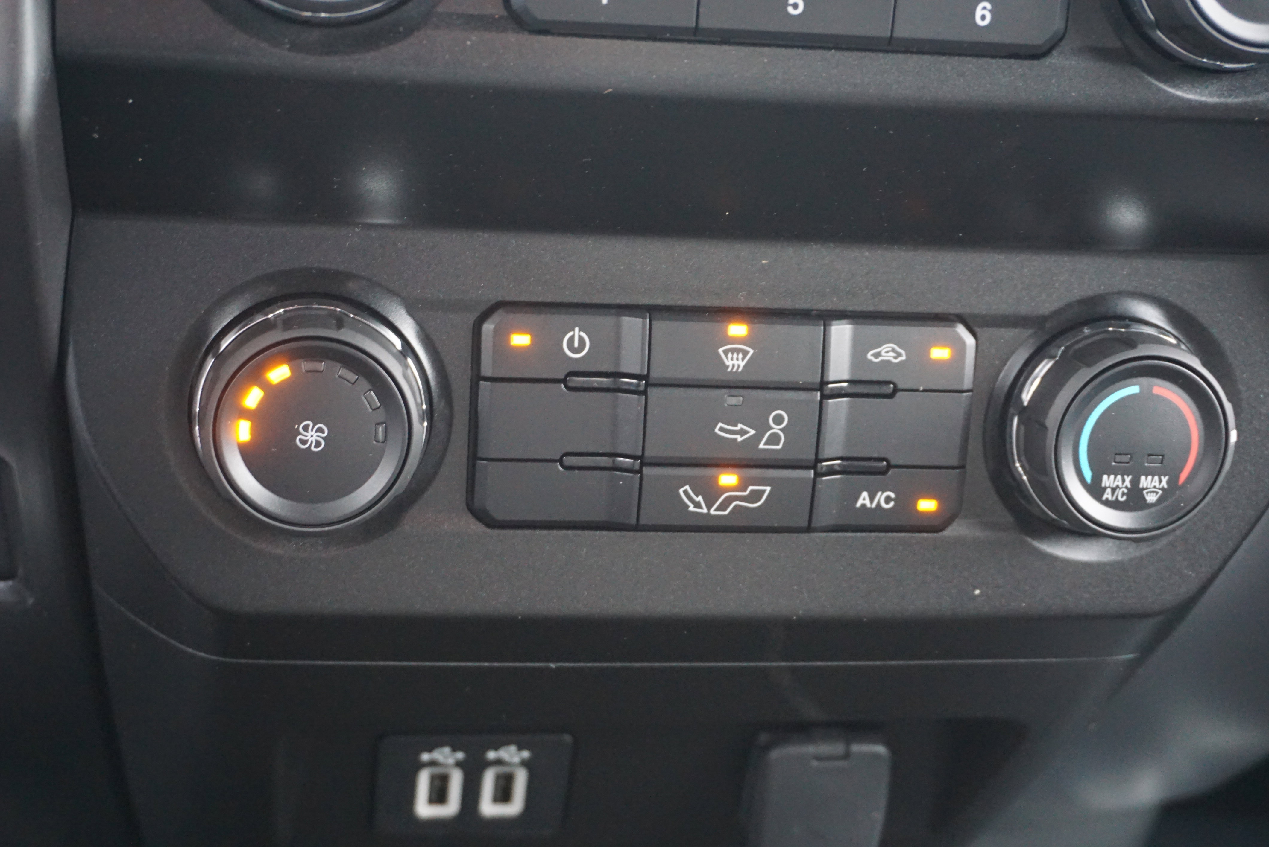 Used 2020 Ford F150 XLT image 12