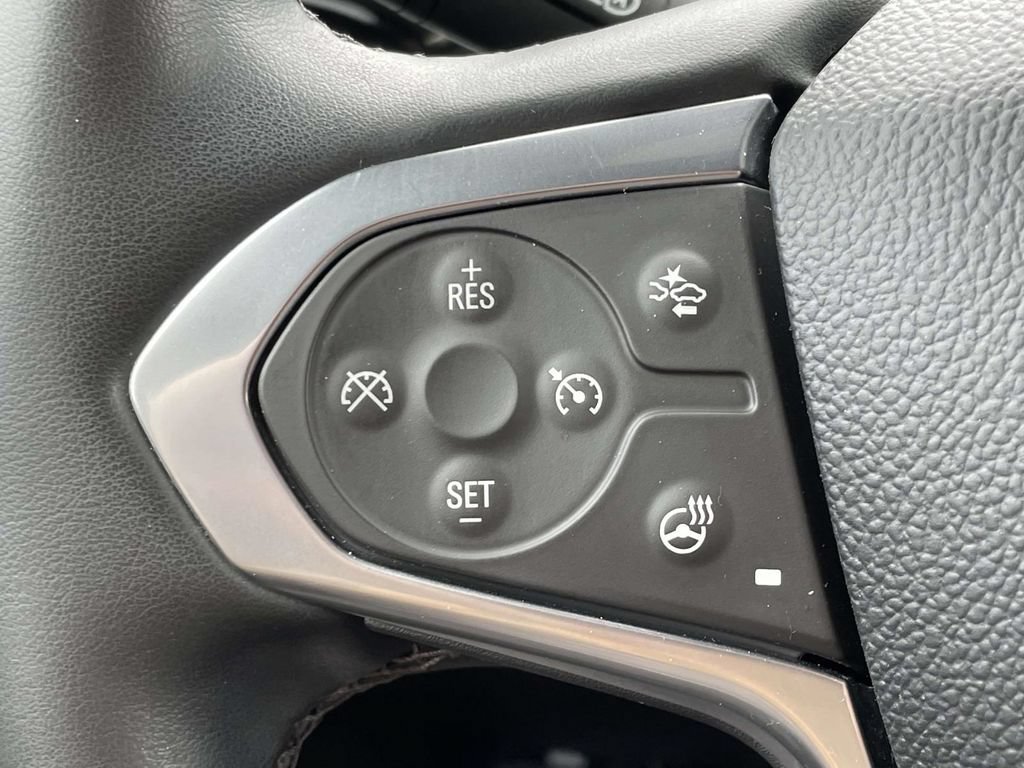 Used 2023 Chevrolet Traverse Premier AWD/4WD image 33