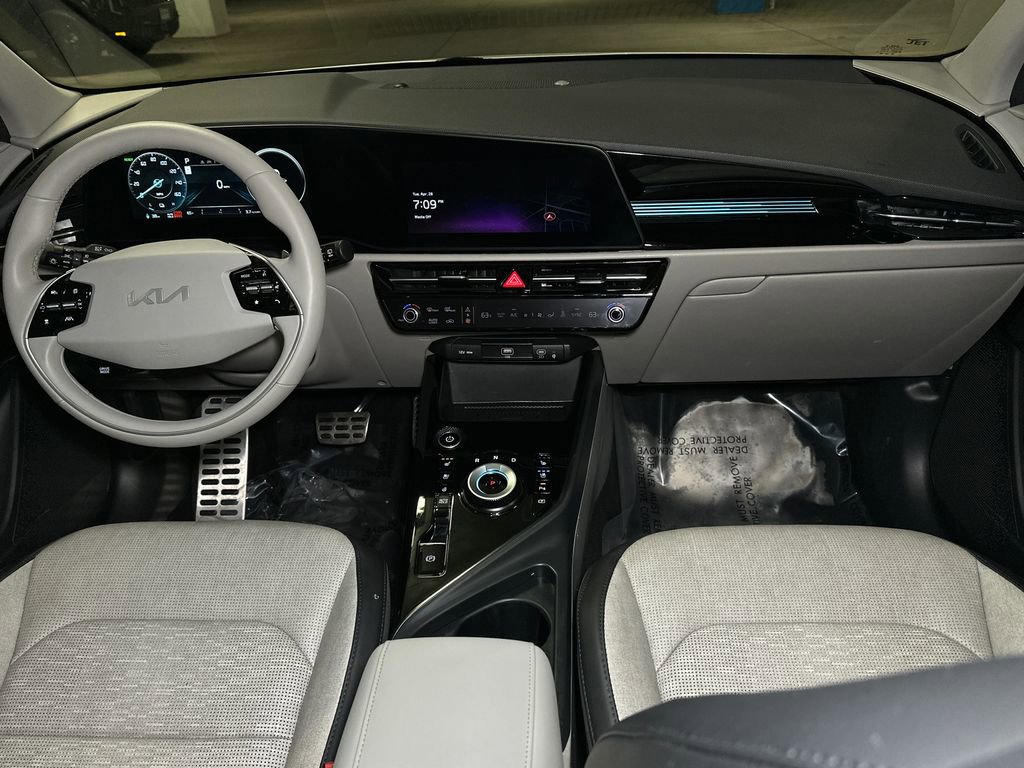 Certified 2023 Kia Niro Wave w/ Wave Preserve Package FWD image 18