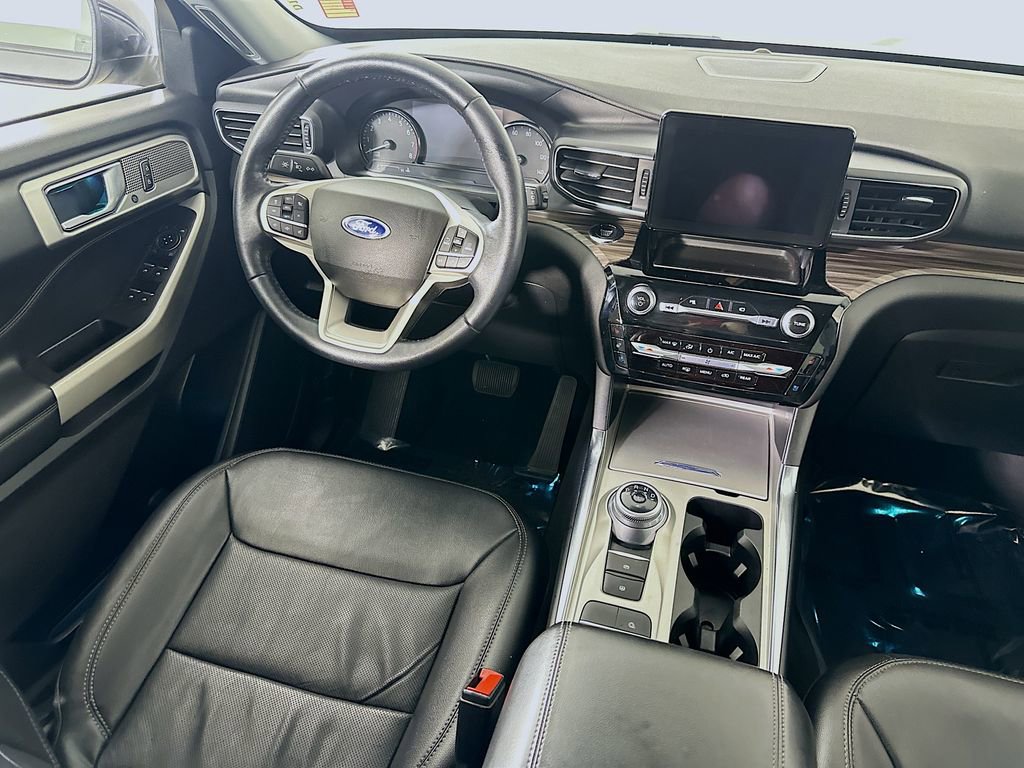 Used 2022 Ford Explorer Limited image 18