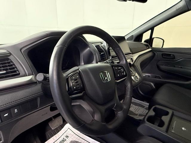 Used 2025 Honda Odyssey Sport-L image 12