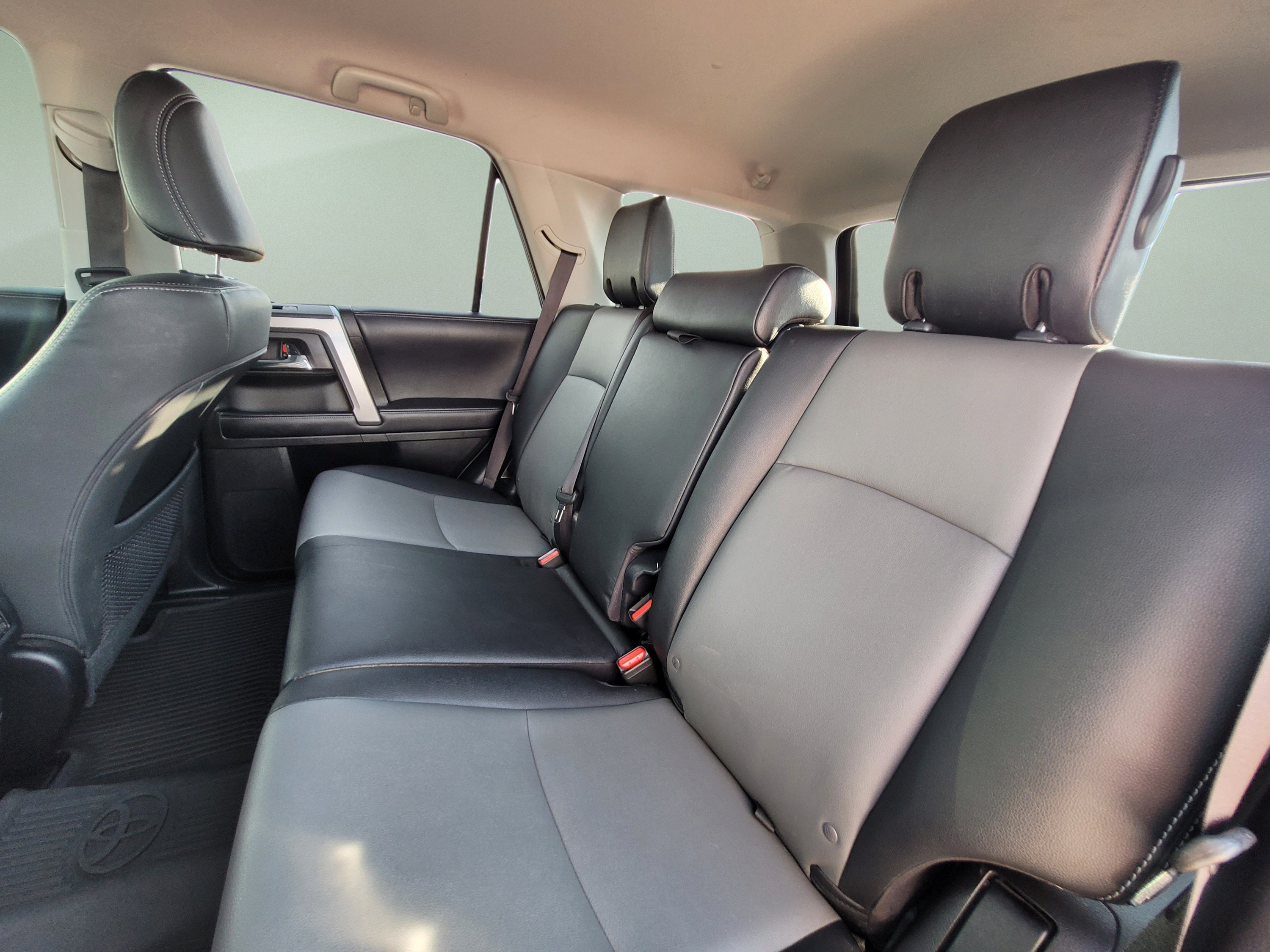 Used 2019 Toyota 4Runner SR5 Premium AWD/4WD image 14