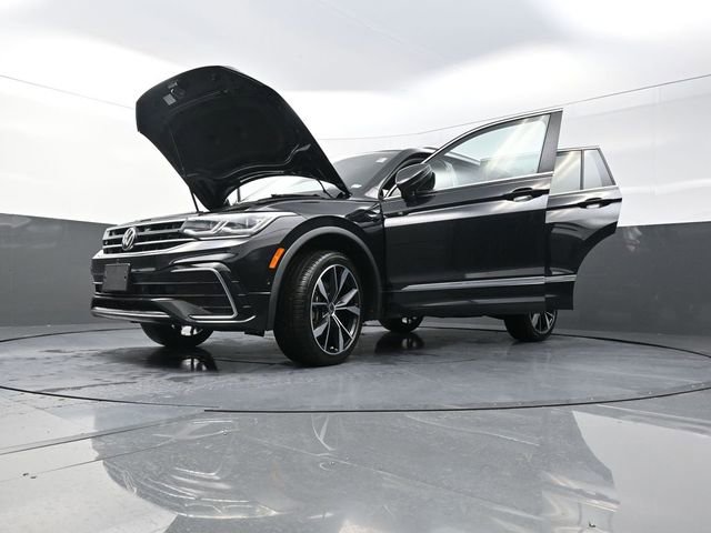 Used 2022 Volkswagen Tiguan SEL R-Line image 41