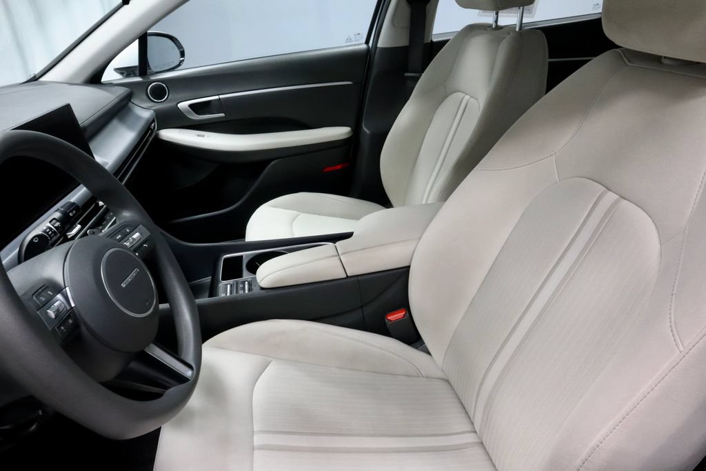 Certified 2025 Hyundai Sonata SEL FWD image 26