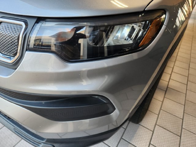 Used 2022 Jeep Compass Latitude w/ Convenience Group FWD image 7