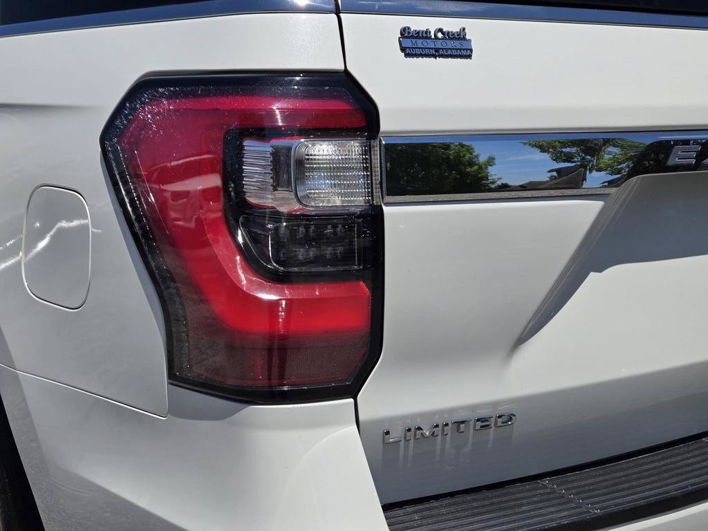 Used 2021 Ford Expedition Limited AWD/4WD image 9