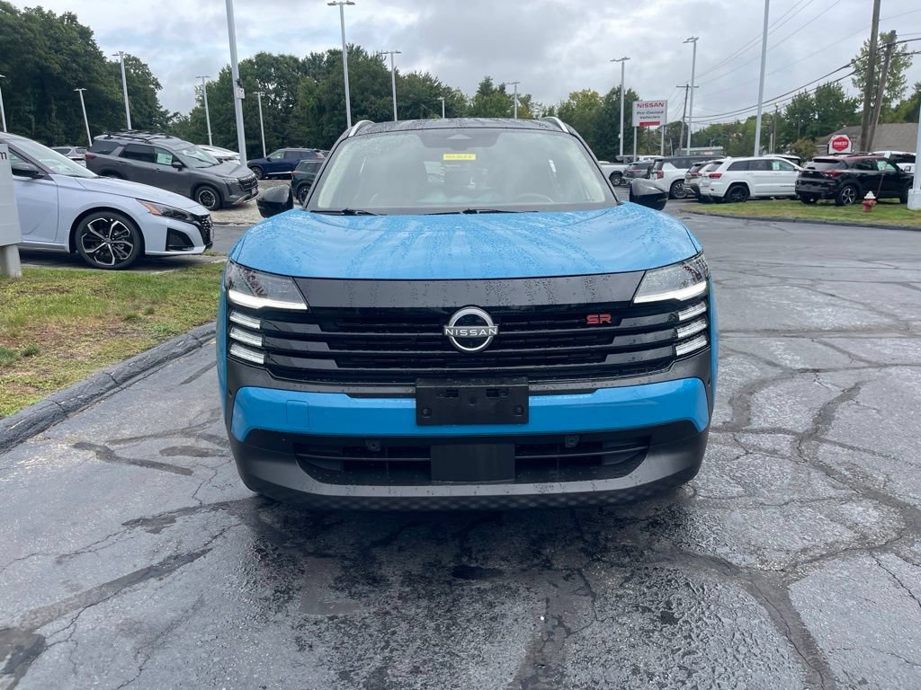 Certified 2025 Nissan Kicks SR w/ SR Premium Package AWD/4WD image 37
