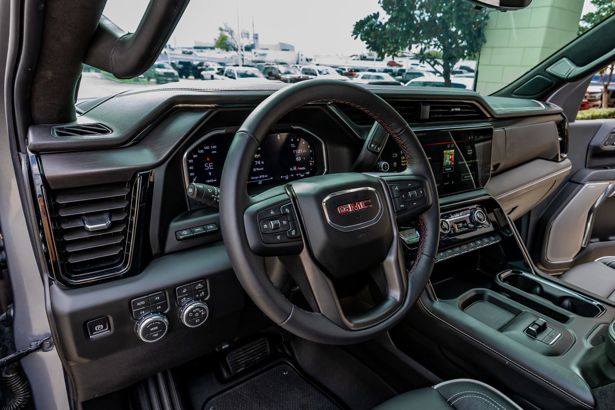 Used 2026 GMC Sierra 2500 AT4X image 17