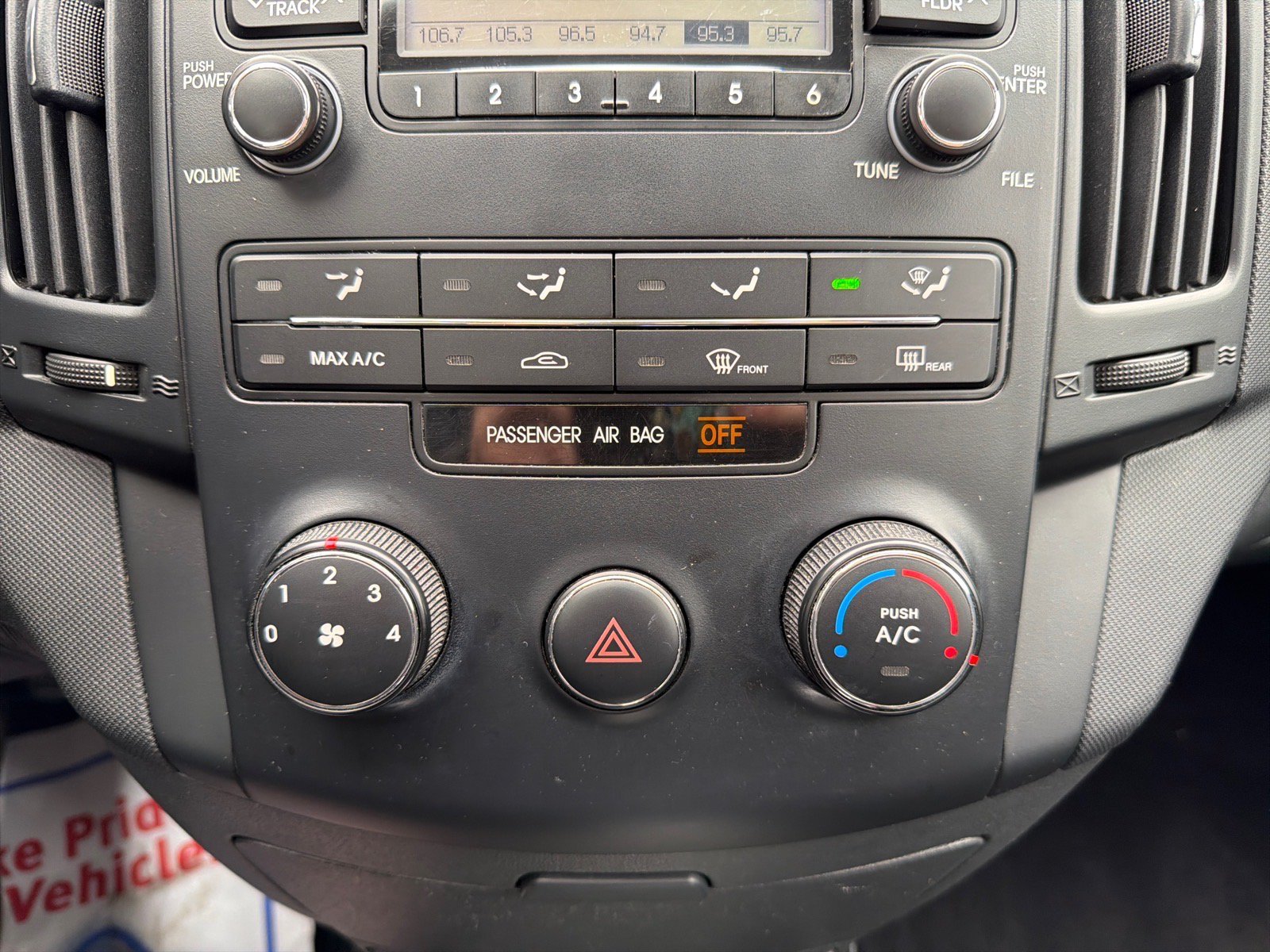 Used 2011 Hyundai Elantra FWD image 16