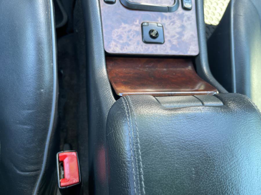 Used 2002 Mercedes-Benz E 320 4MATIC Wagon image 15