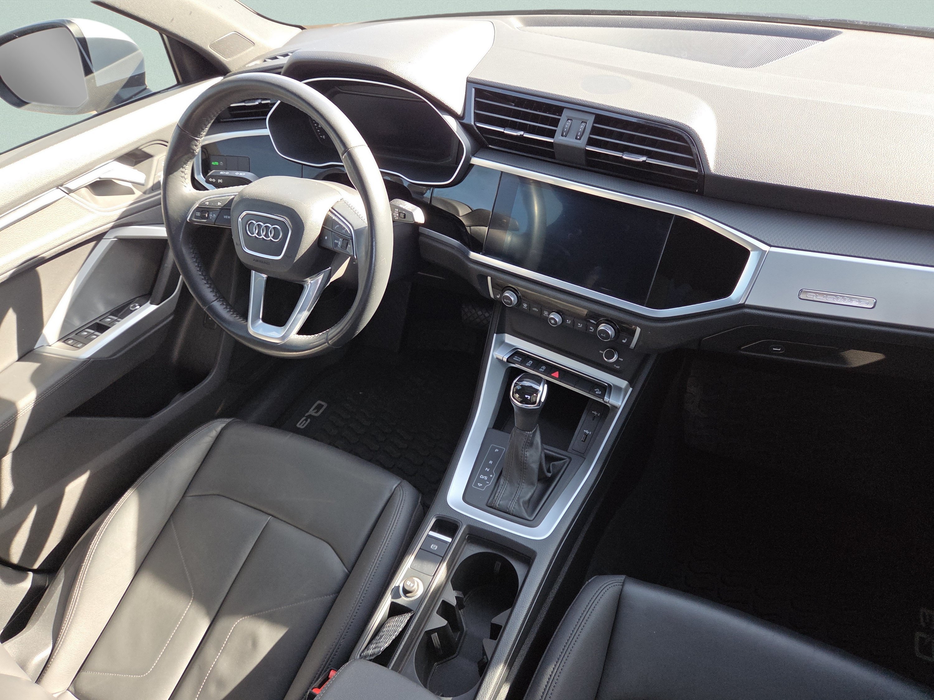 Used 2019 Audi Q3 2.0T Premium AWD/4WD image 27