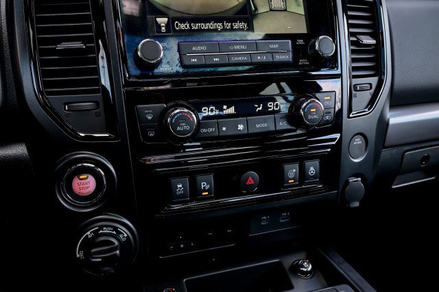 Used 2021 Nissan Titan PRO-4X w/ Pro-4x Convenience Package image 34