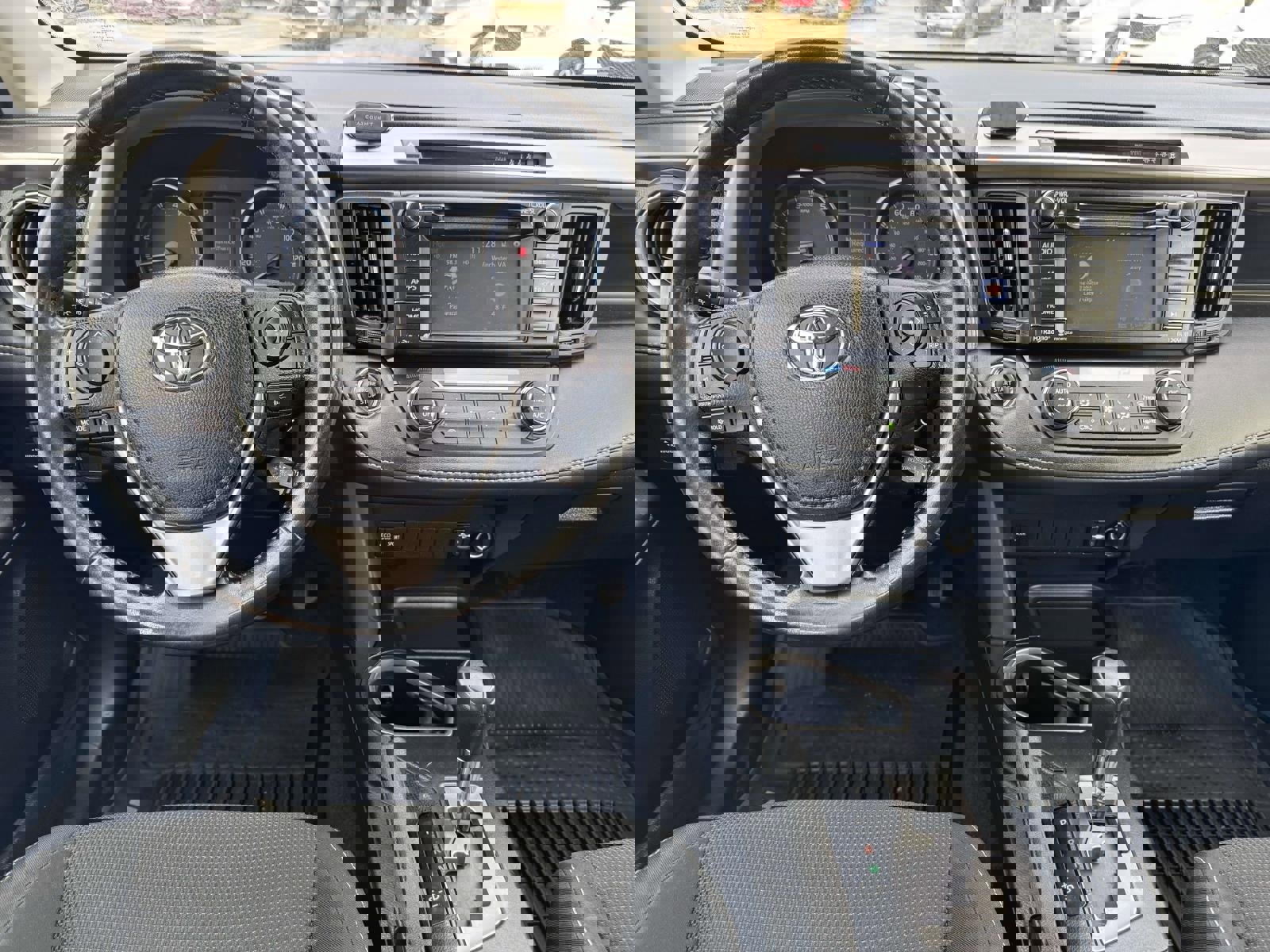 Used 2018 Toyota RAV4 Adventure image 15