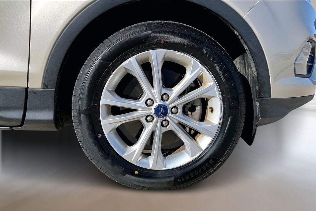 Used 2018 Ford Escape SE image 9