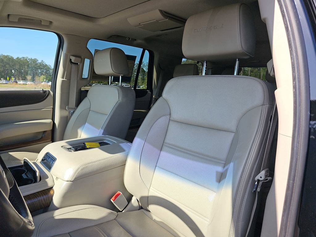 Used 2019 GMC Yukon Denali w/ Denali Ultimate Package image 20