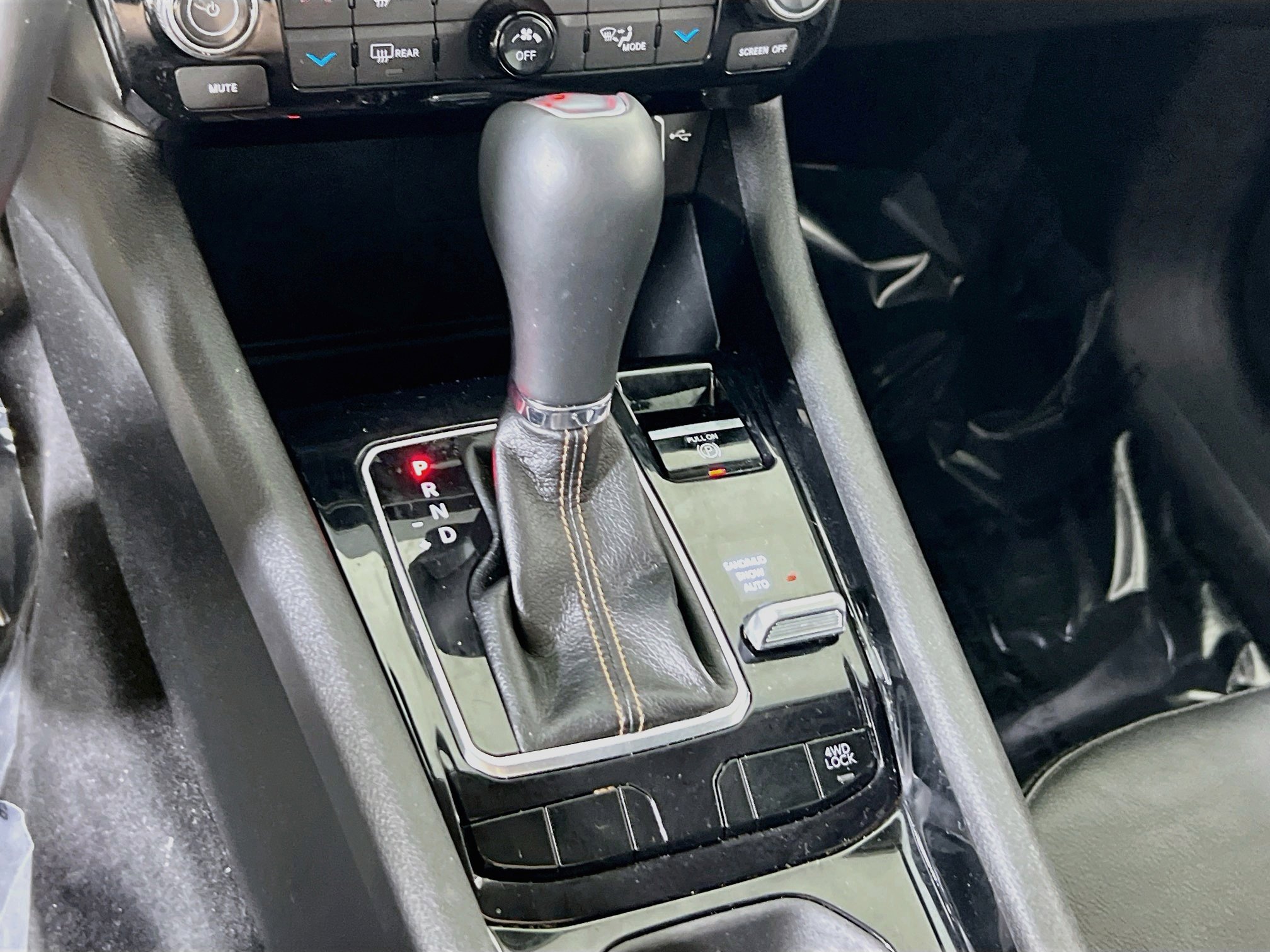 Used 2022 Jeep Compass Limited image 16