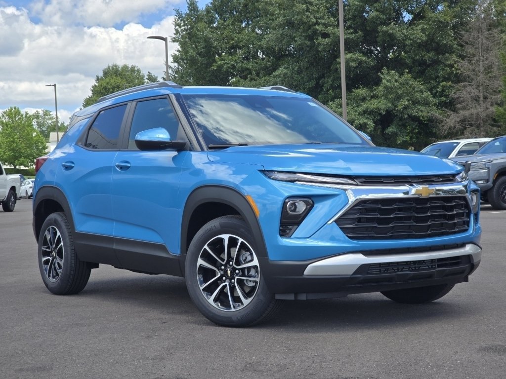 New 2026 Chevrolet TrailBlazer LT w/ Convenience Package AWD/4WD image 2