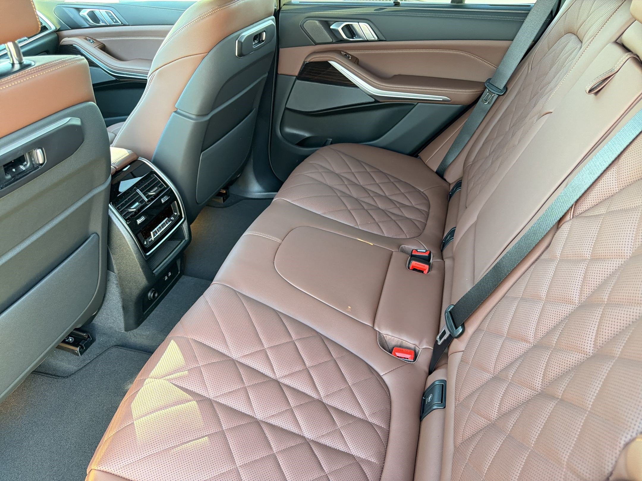 New 2026 BMW X5 xDrive40i w/ Climate Comfort Package AWD/4WD image 23