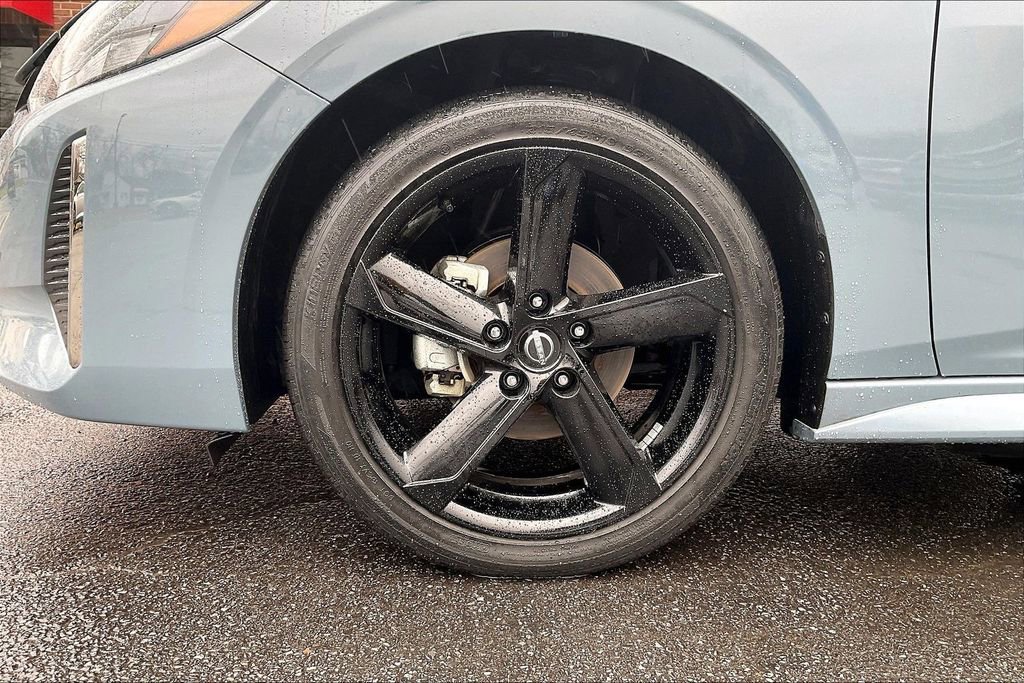 Used 2024 Nissan Sentra SR w/ SR Premium Package image 9