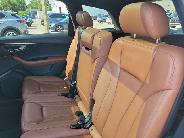 Used 2021 Audi Q7 2.0T Premium AWD/4WD image 25