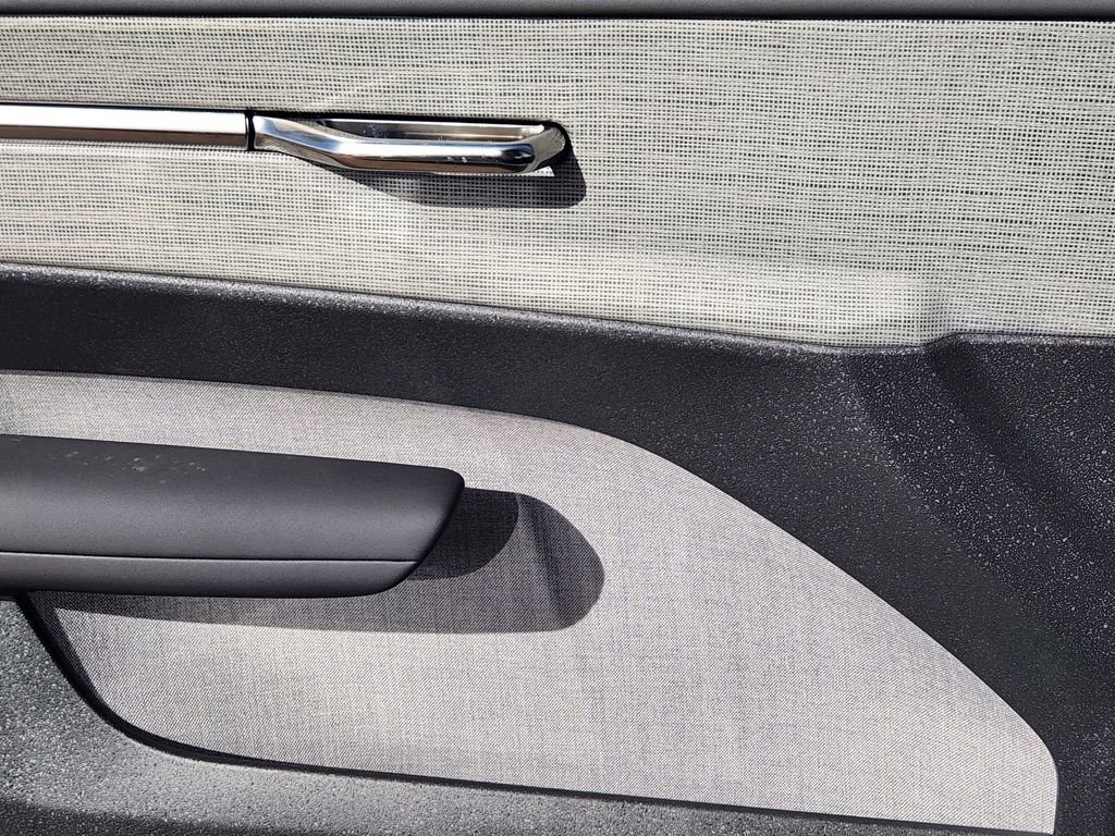 New 2026 Volvo EX30 Ultra w/ Climate Package image 13