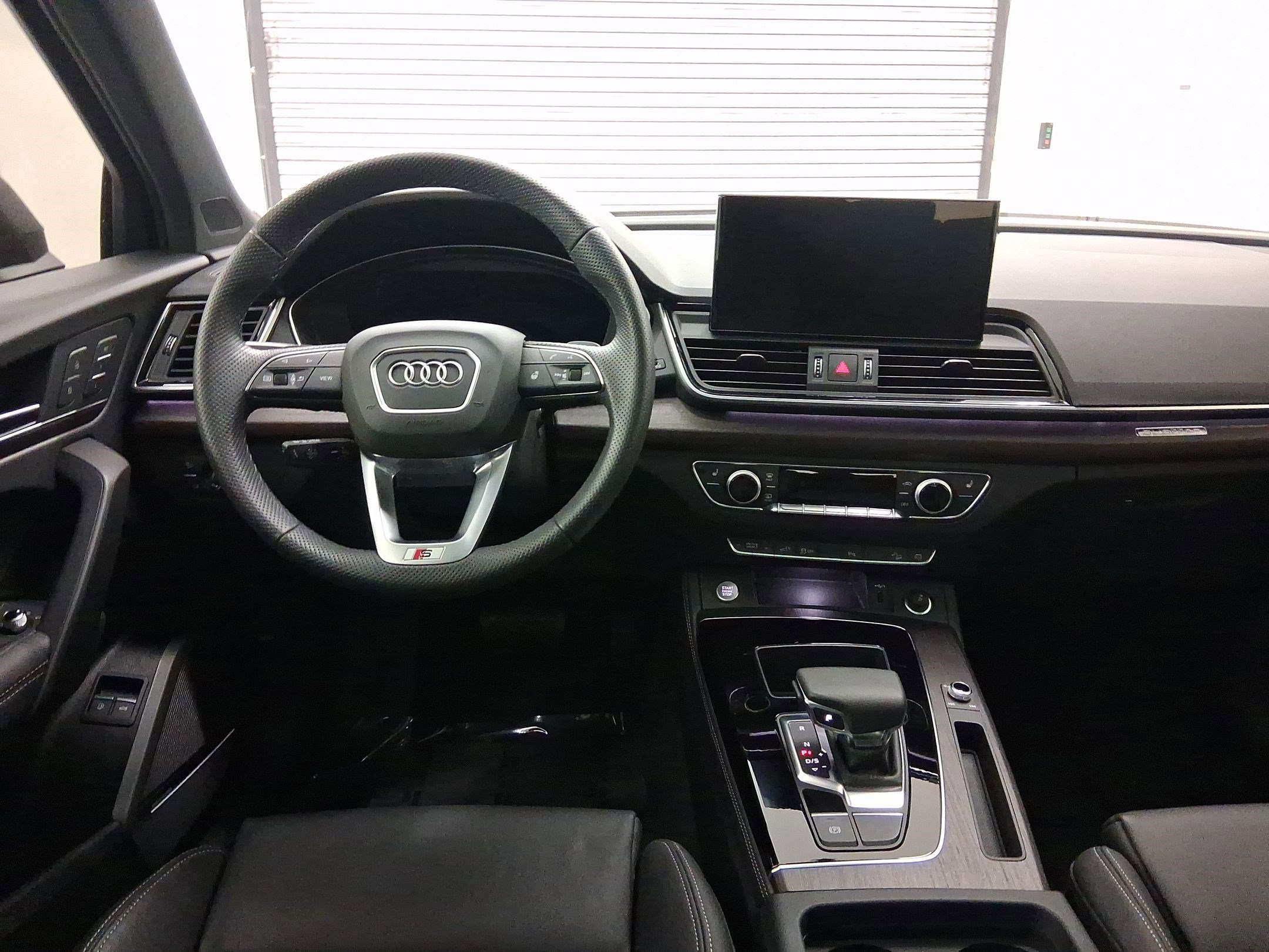 Used 2025 Audi Q5 e Premium Plus image 4