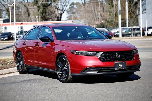 Used 2024 Honda Accord Sport image 12