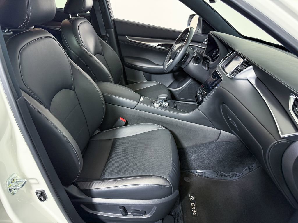 Used 2023 INFINITI QX55 Essential image 15