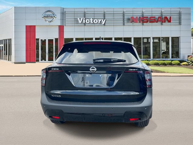 New 2026 Nissan Kicks SV w/ SV Premium Package FWD image 4