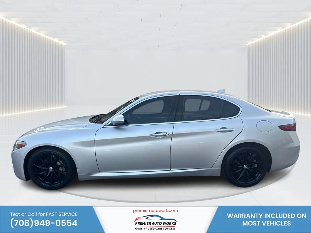 Used 2017 Alfa Romeo Giulia AWD w/ Cold Weather Package image 9