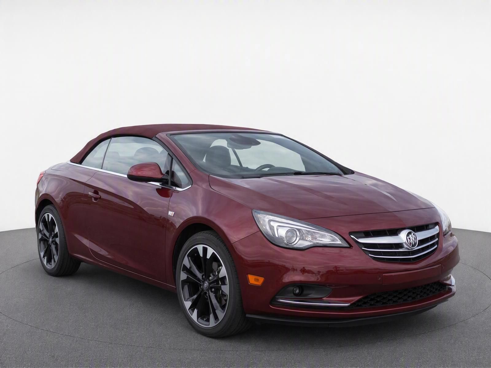 Used 2019 Buick Cascada Premium FWD image 2