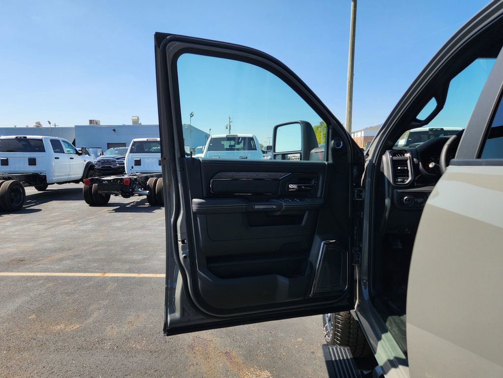 New 2026 RAM 2500 Limited image 12