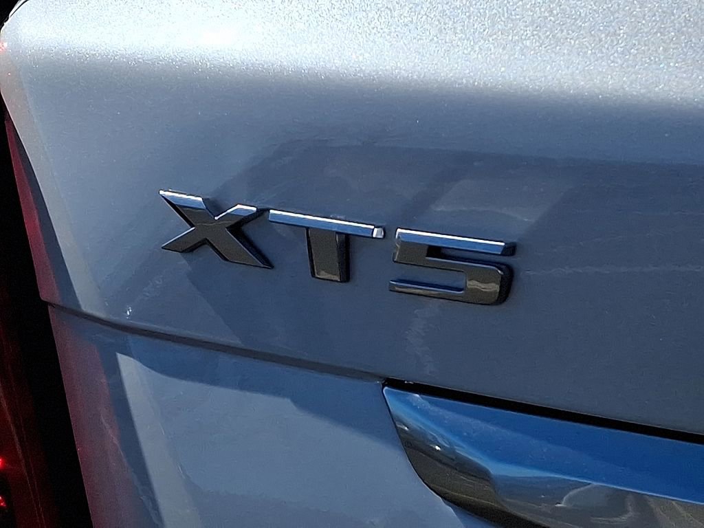 New 2026 Cadillac XT5 Premium Luxury w/ LPO, Floor Liner Package image 11