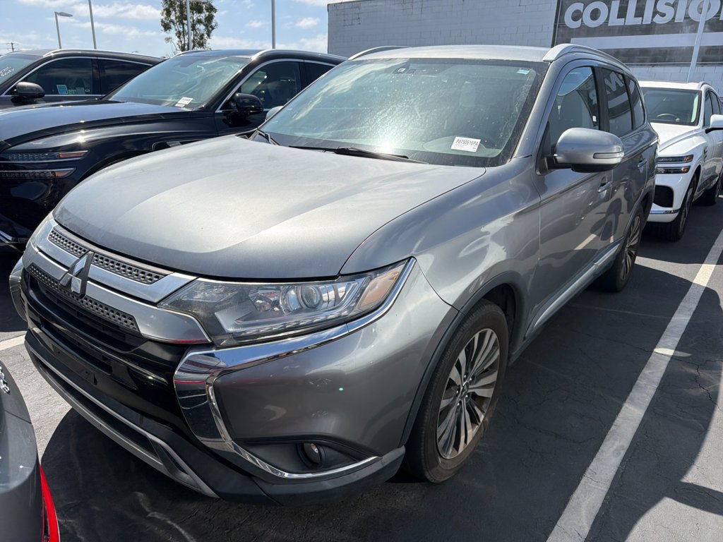 Used 2019 Mitsubishi Outlander SEL AWD/4WD image 2