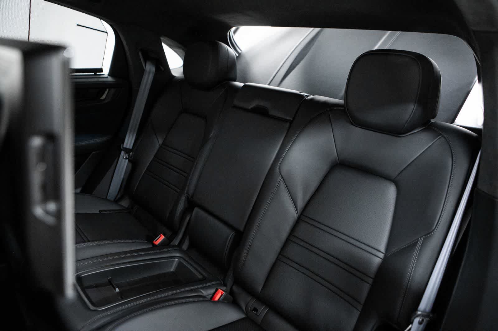 New 2026 Porsche Cayenne Turbo GT AWD/4WD image 38