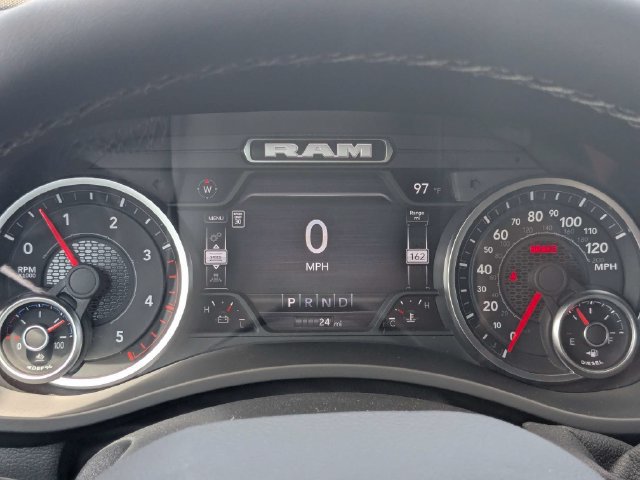 New 2026 RAM 3500 Big Horn AWD/4WD image 32